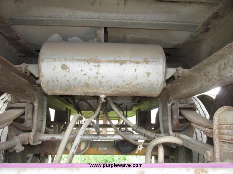 image for item G9987 1979 Trailmobile dry van trailer