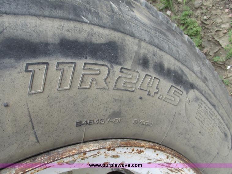 image for item G9987 1979 Trailmobile dry van trailer