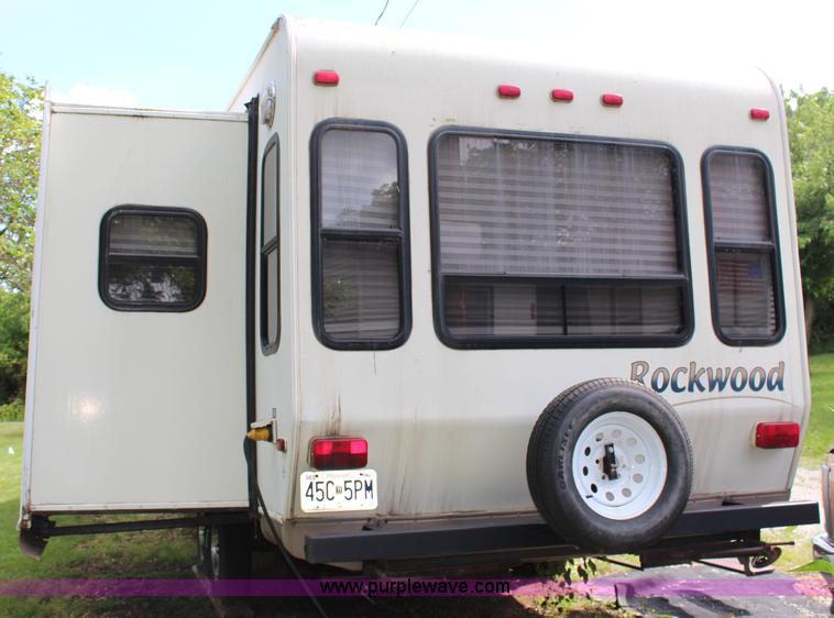 image for item H2589 2003 Rockwood fifth wheel camper