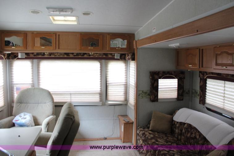 image for item H2589 2003 Rockwood fifth wheel camper