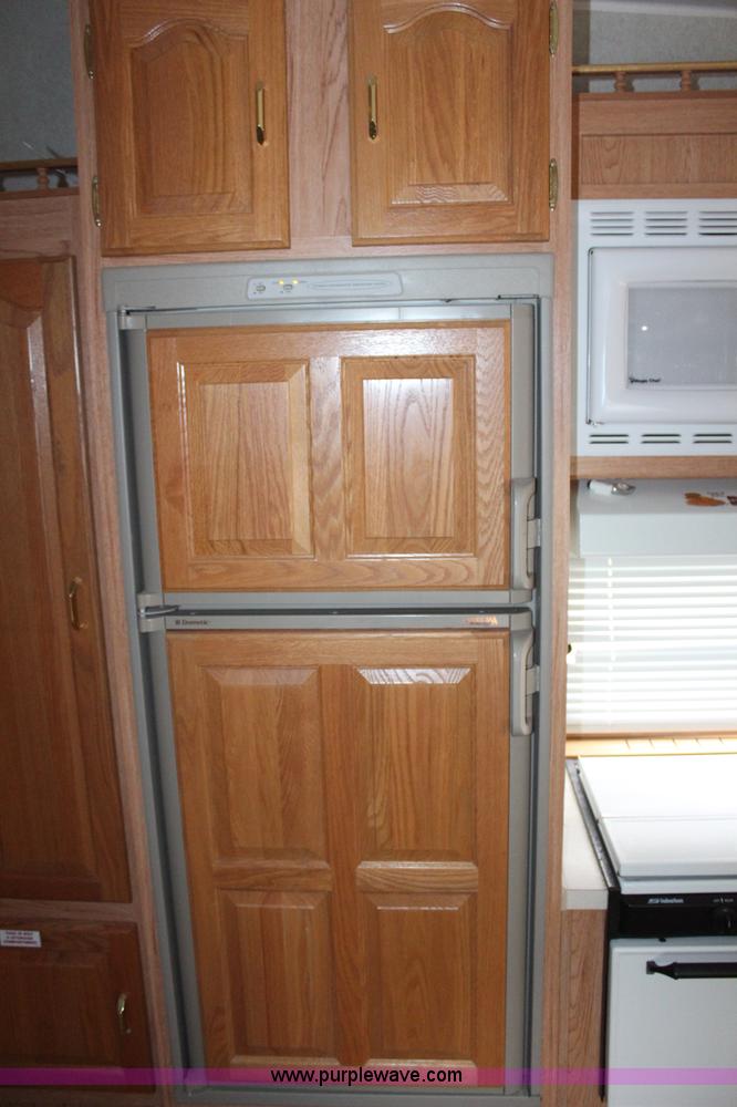 image for item H2589 2003 Rockwood fifth wheel camper