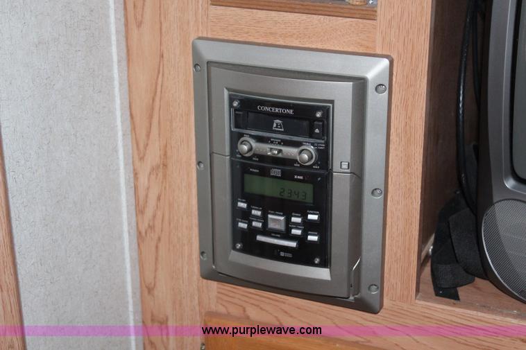 image for item H2589 2003 Rockwood fifth wheel camper