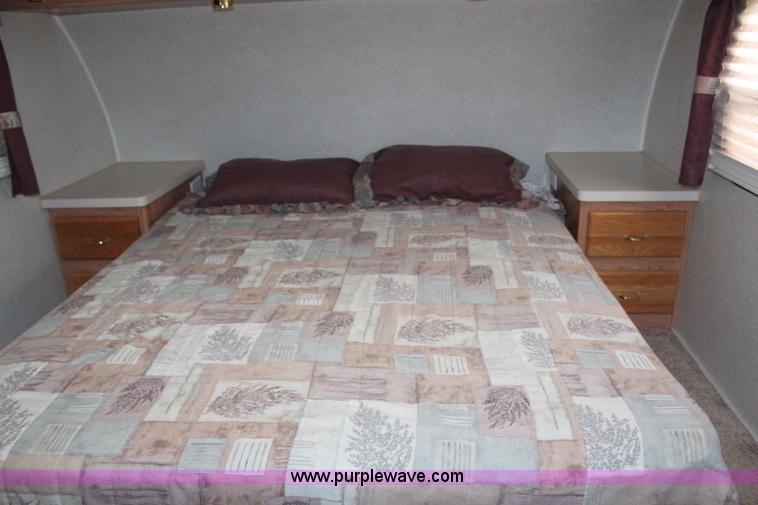 image for item H2589 2003 Rockwood fifth wheel camper