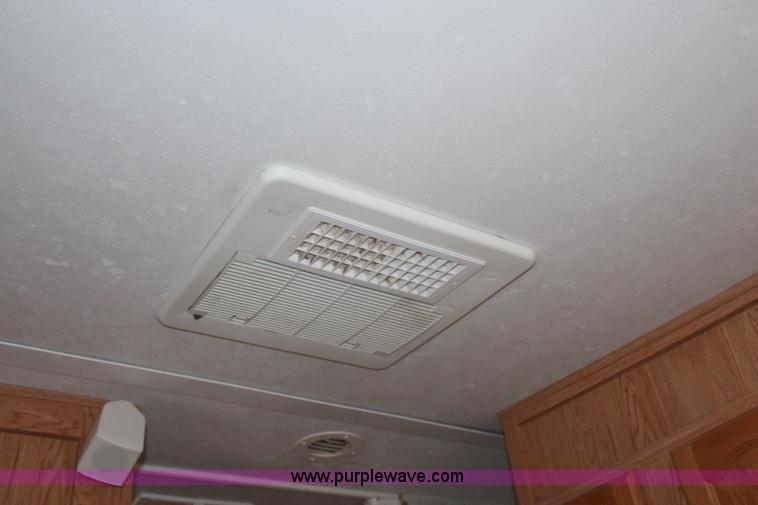 image for item H2589 2003 Rockwood fifth wheel camper