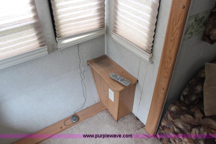 image for item H2589 2003 Rockwood fifth wheel camper