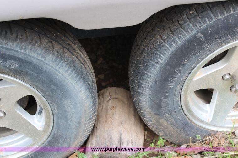 image for item H2589 2003 Rockwood fifth wheel camper