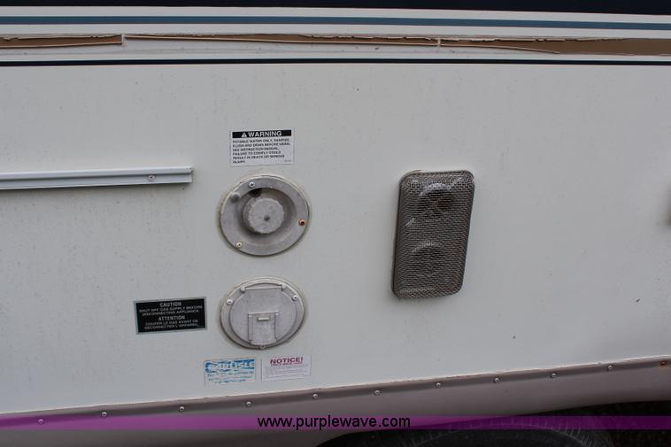 image for item H2589 2003 Rockwood fifth wheel camper