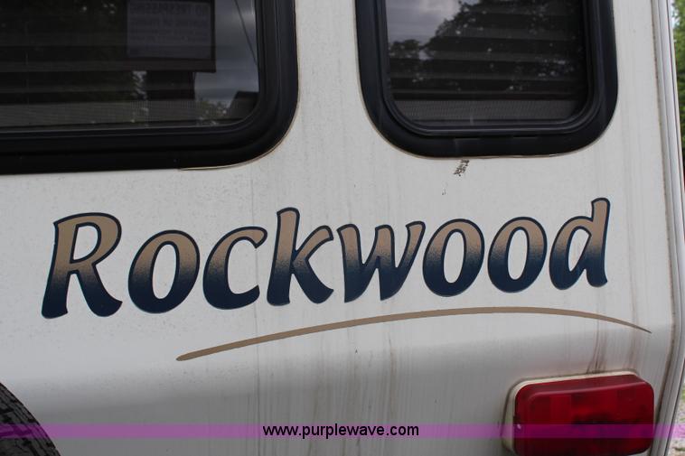 image for item H2589 2003 Rockwood fifth wheel camper