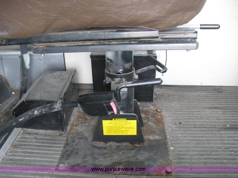 image for item H5265 1998 Blue Bird  TC2000 school bus