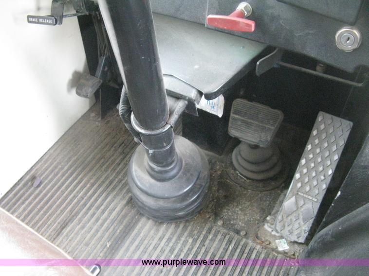 image for item H5265 1998 Blue Bird  TC2000 school bus