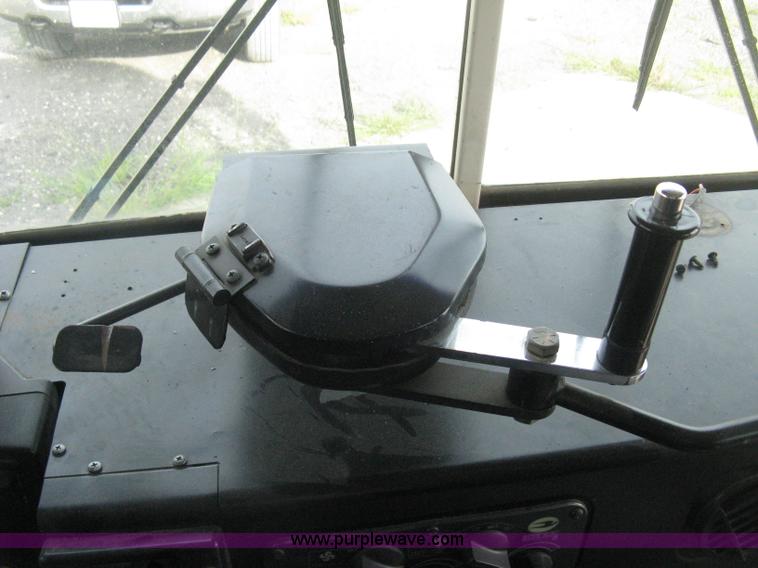 image for item H5265 1998 Blue Bird  TC2000 school bus