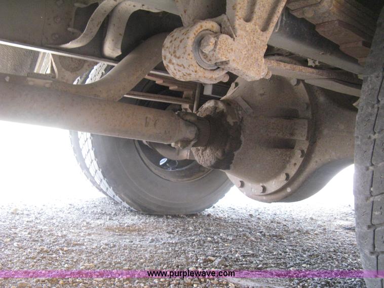 image for item H5265 1998 Blue Bird  TC2000 school bus