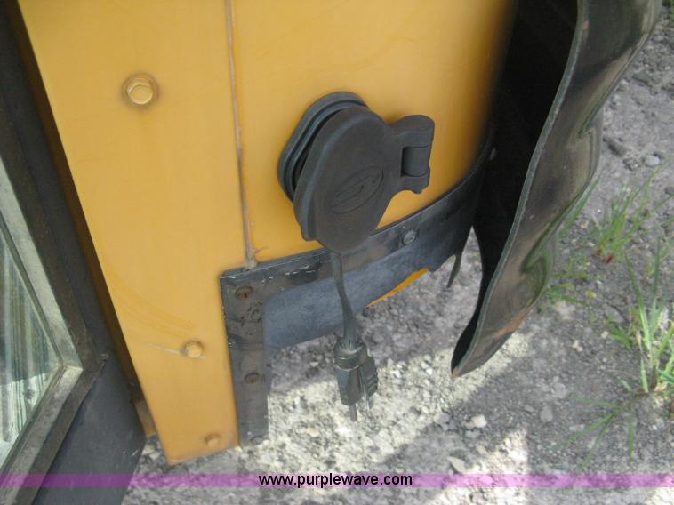 image for item H5265 1998 Blue Bird  TC2000 school bus