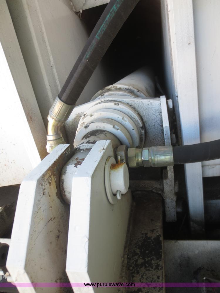 image for item I2219 1993 Clement SPCC-40-75 Refuse Blade waste transfer trailer