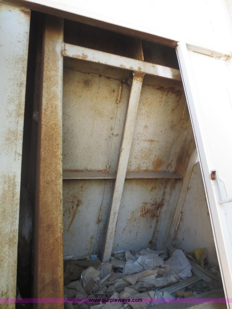 image for item I2219 1993 Clement SPCC-40-75 Refuse Blade waste transfer trailer