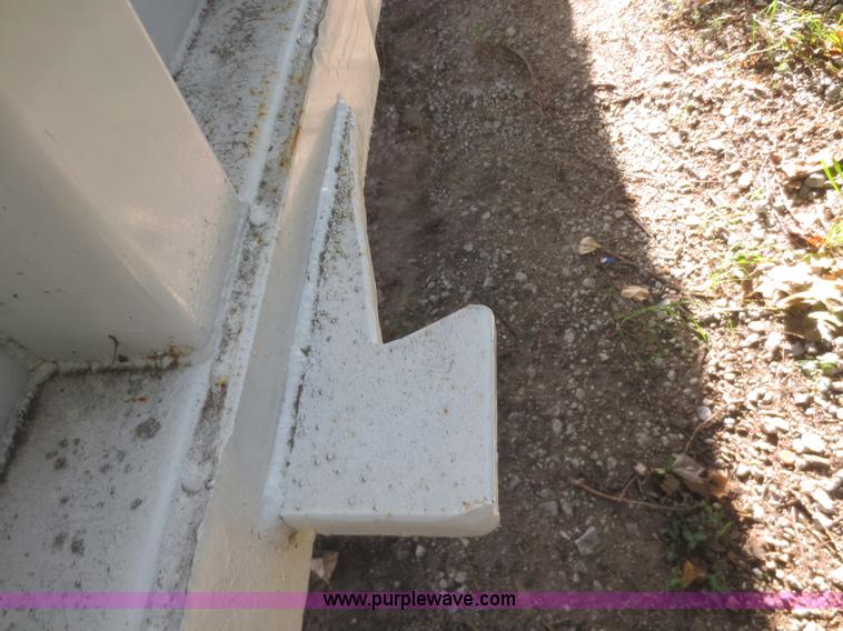 image for item I2219 1993 Clement SPCC-40-75 Refuse Blade waste transfer trailer