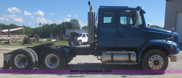image for item I2222 1996 Freightliner FL112 semi truck