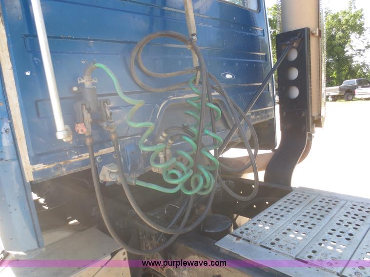 image for item I2222 1996 Freightliner FL112 semi truck