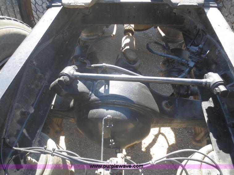 image for item I2222 1996 Freightliner FL112 semi truck