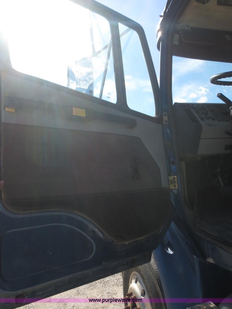 image for item I2222 1996 Freightliner FL112 semi truck