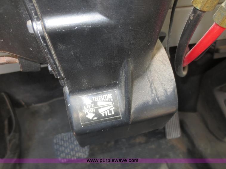 image for item I2222 1996 Freightliner FL112 semi truck