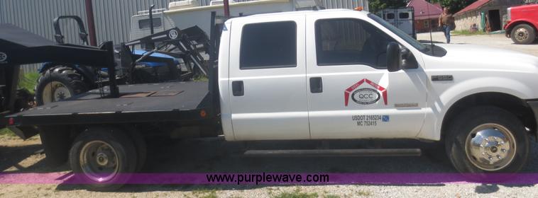 image for item I2223 2003 Ford F550 Super Duty XL flatbed truck