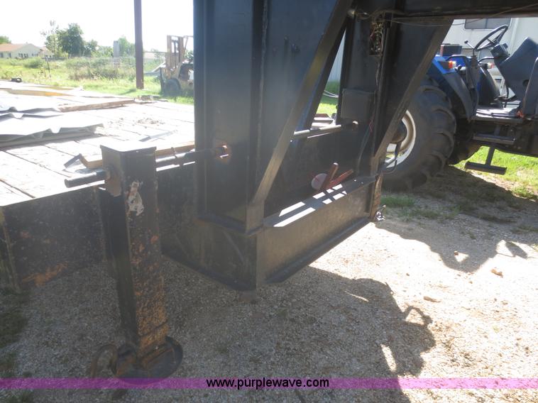 image for item I2224 1996 shop built gooseneck trailer