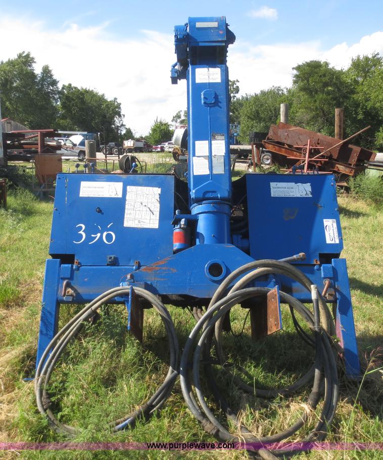 image for item I2225 National Crane 200 crane