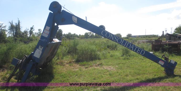 image for item I2225 National Crane 200 crane