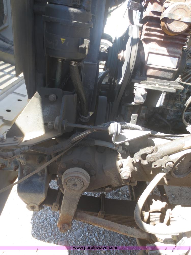 image for item I2227 1992 International 4900 refuse truck