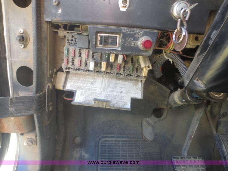 image for item I2229 1995 International 4900 refuse truck