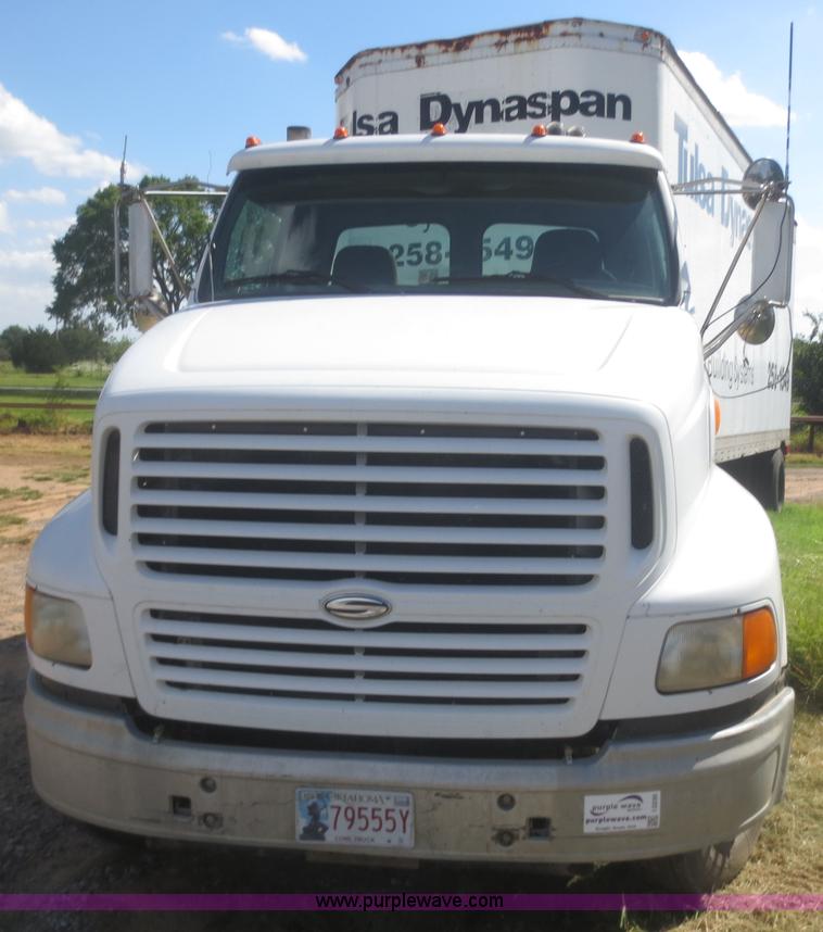 image for item I2230 2000 Sterling A9500 semi truck