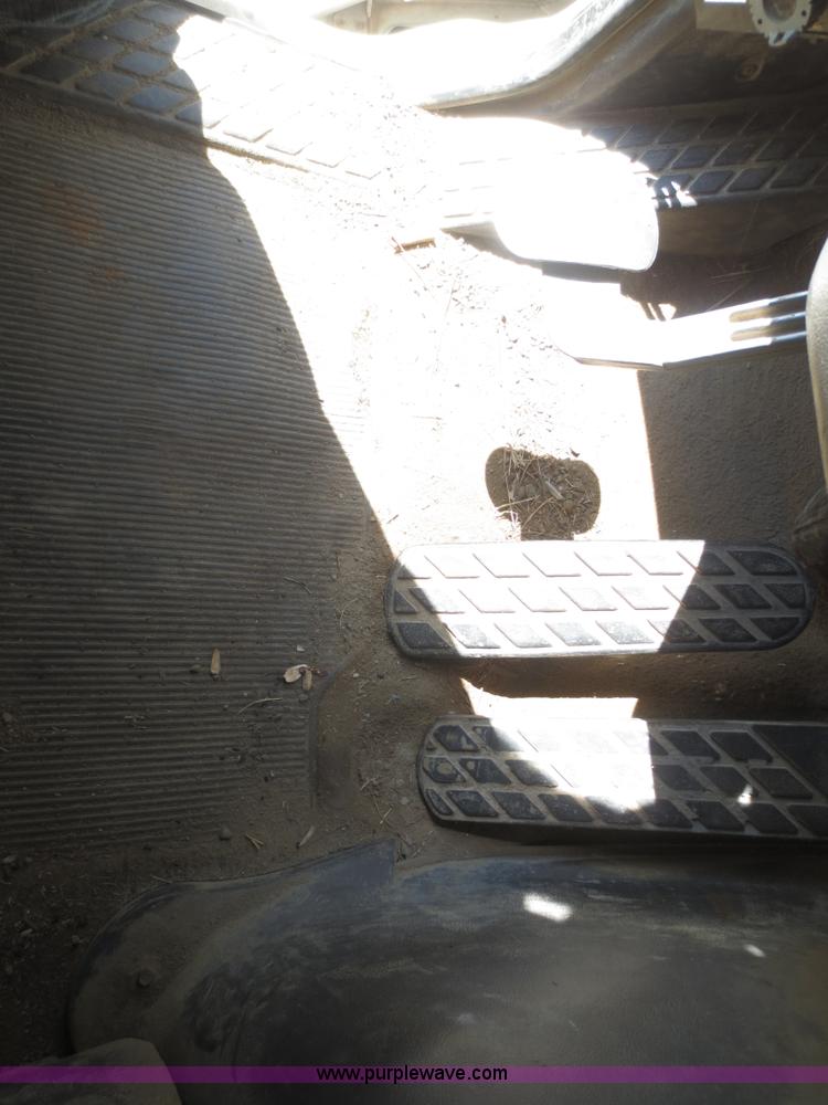 image for item I2230 2000 Sterling A9500 semi truck