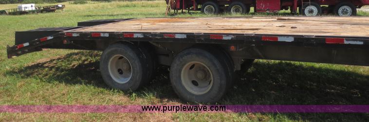 image for item I2231 2006 Fine Line FL831 gooseneck trailer