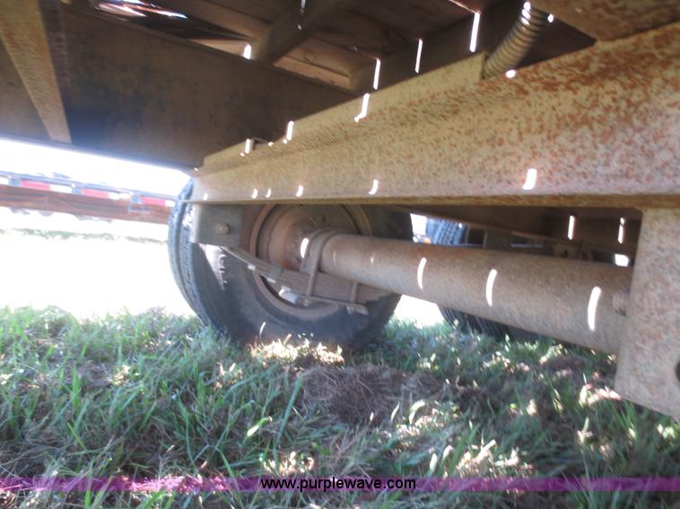 image for item I2231 2006 Fine Line FL831 gooseneck trailer