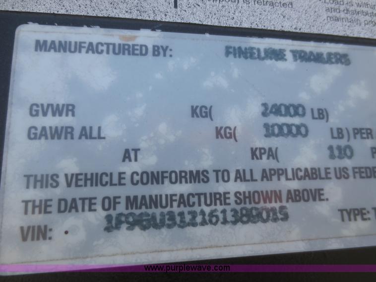 image for item I2231 2006 Fine Line FL831 gooseneck trailer