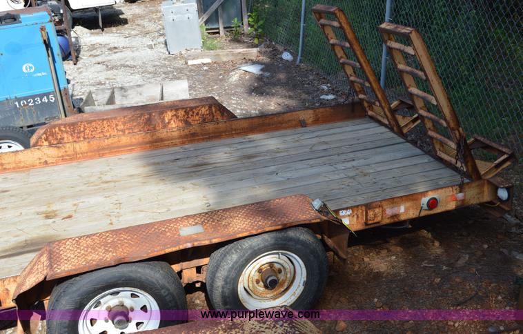 image for item I2991 1997 Load Trail 5T162CEDBTW equipment trailer