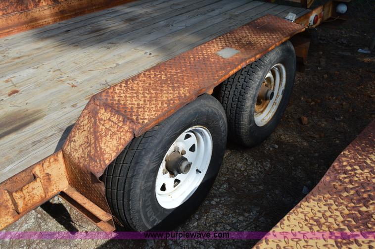 image for item I2991 1997 Load Trail 5T162CEDBTW equipment trailer