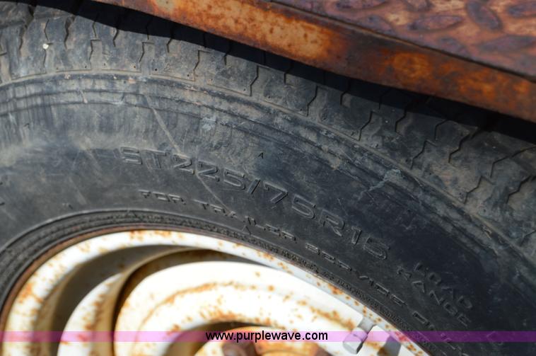 image for item I2991 1997 Load Trail 5T162CEDBTW equipment trailer