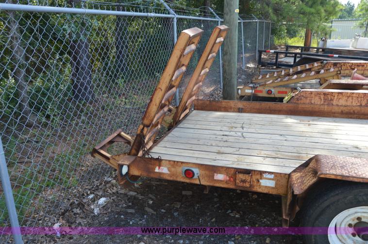 image for item I2991 1997 Load Trail 5T162CEDBTW equipment trailer