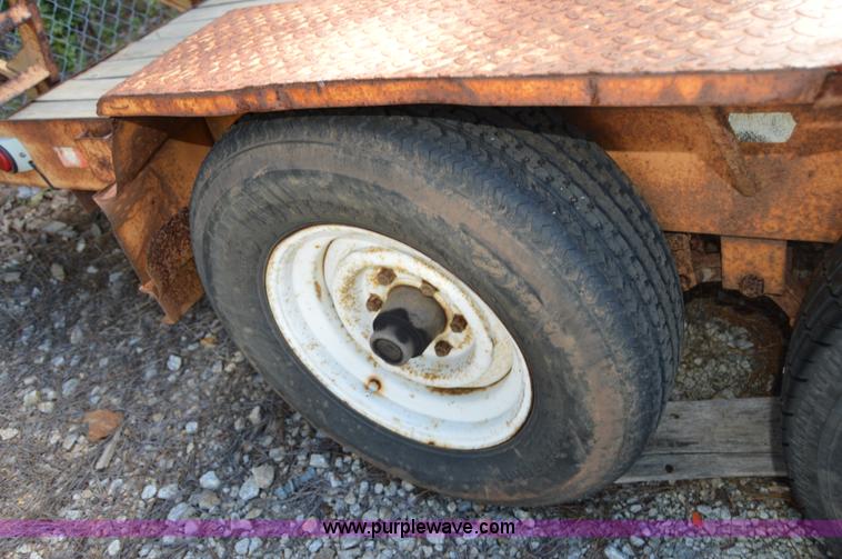 image for item I2991 1997 Load Trail 5T162CEDBTW equipment trailer