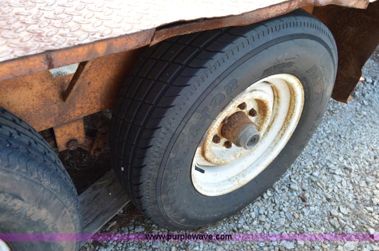 image for item I2991 1997 Load Trail 5T162CEDBTW equipment trailer