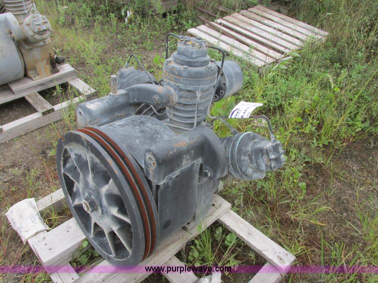 image for item I6134 Ingersoll Rand 15T air compressor