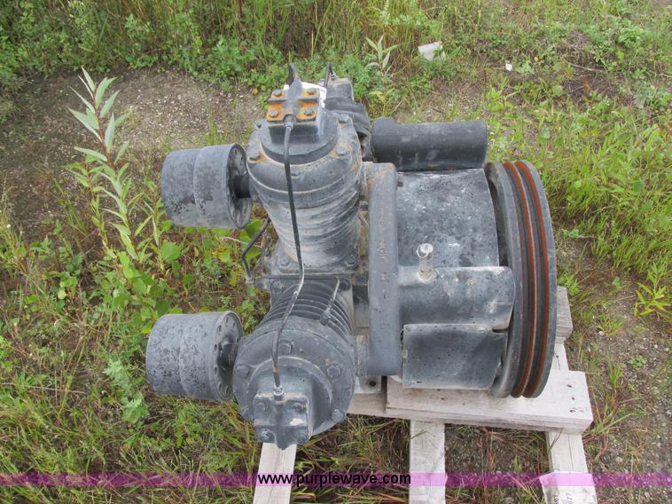 image for item I6134 Ingersoll Rand 15T air compressor