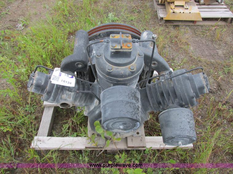 image for item I6134 Ingersoll Rand 15T air compressor