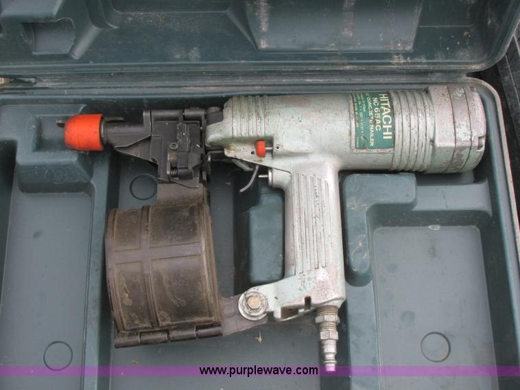 image for item I6135 Assorted items