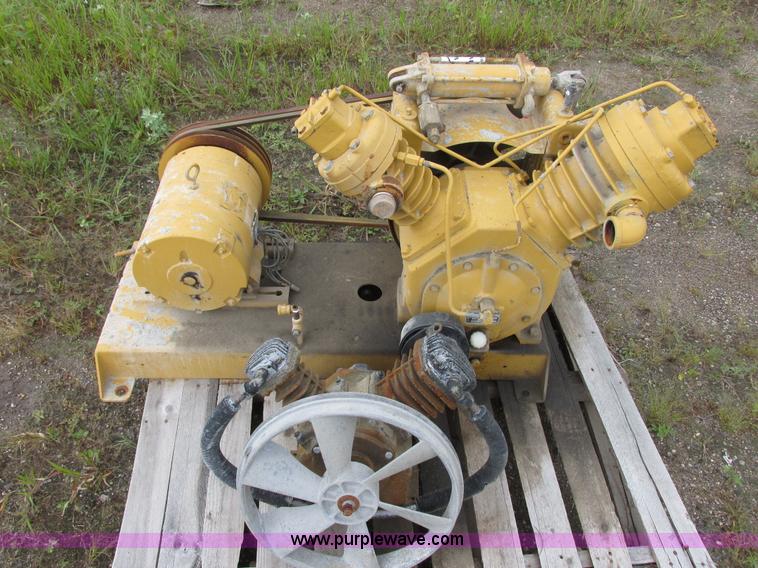 image for item I6138 Ingersoll Rand 100 air compressor