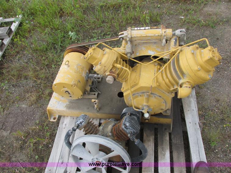 image for item I6138 Ingersoll Rand 100 air compressor