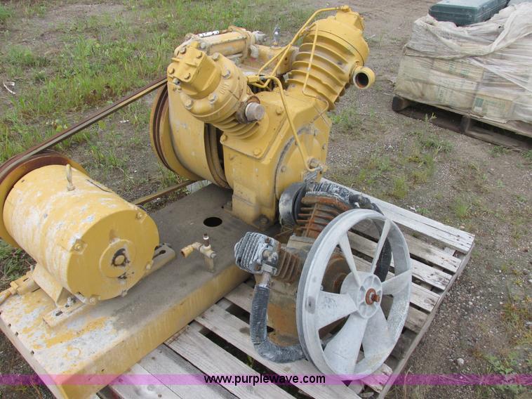 image for item I6138 Ingersoll Rand 100 air compressor