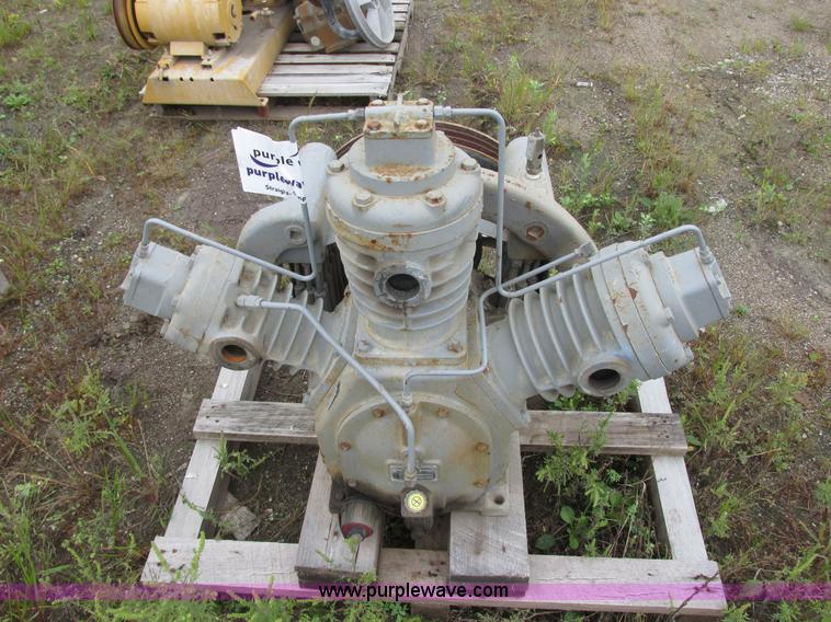 image for item I6139 Ingersoll Rand 15T air compressor